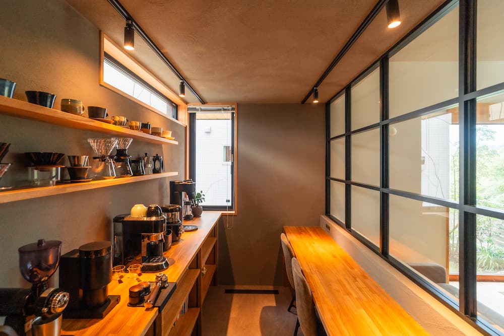 河川敷に抜ける家。2