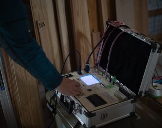 『浜坂の家』気密測定／blog